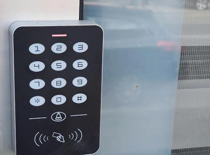 Nikolaj Mirlikiski Apartamento *